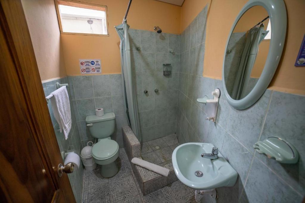 Hostal Gladismar Puerto Villamil Quarto foto