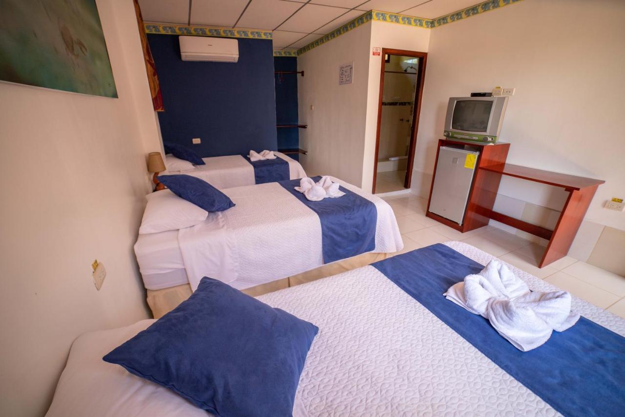 Hostal Gladismar Puerto Villamil Exterior foto