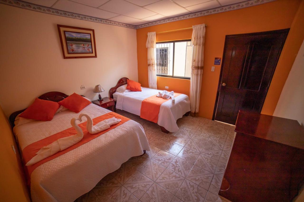 Hostal Gladismar Puerto Villamil Exterior foto
